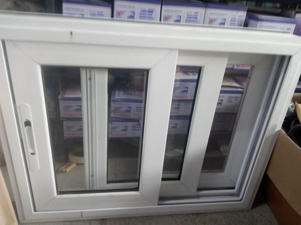 Aluminium door fabrication and fitting, Pune
